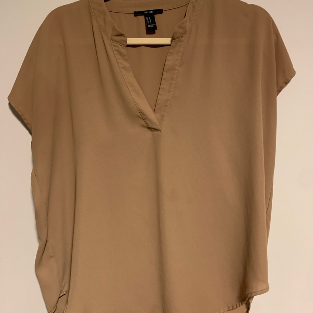 Short sleeve top